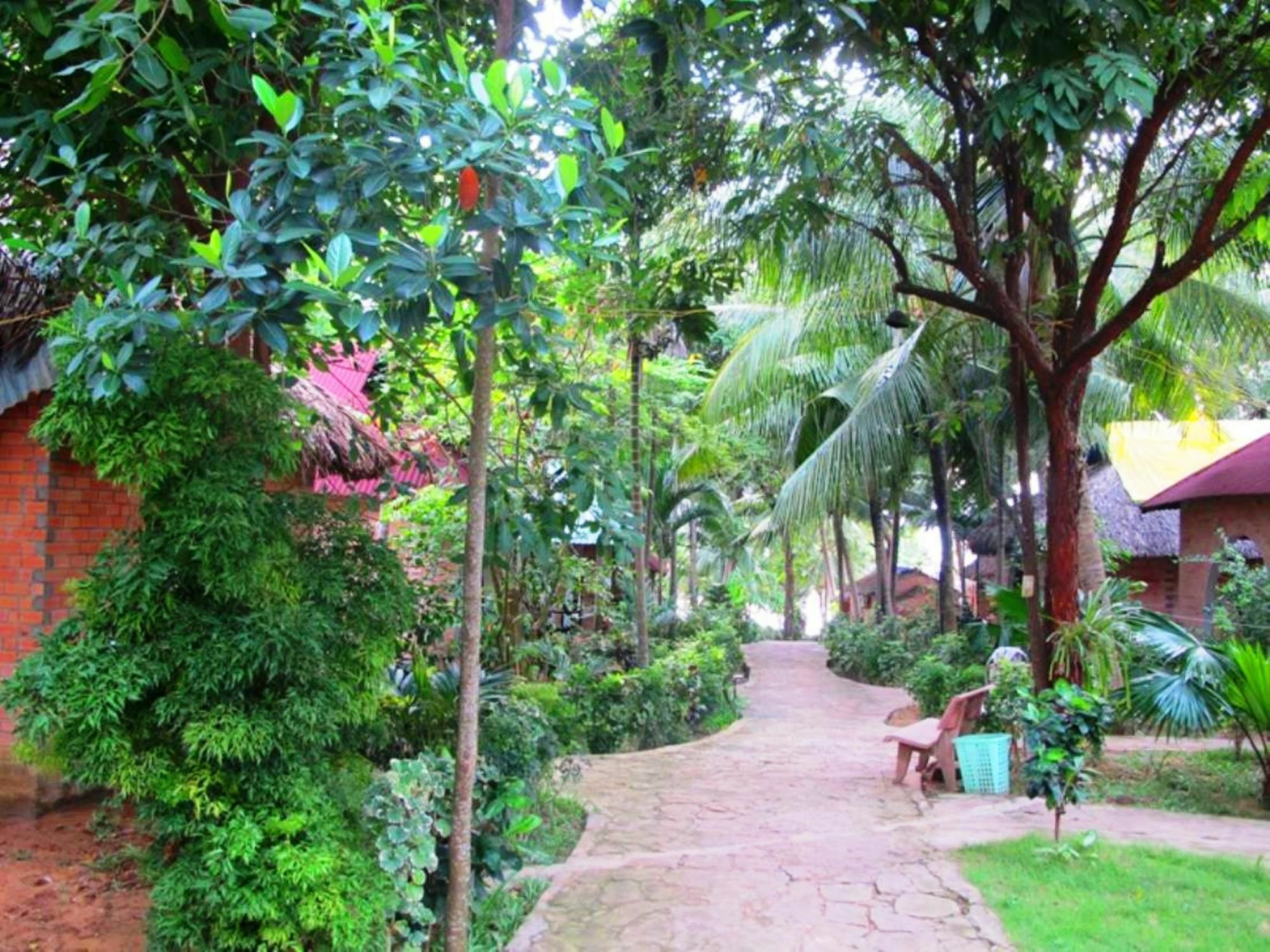 Nhat Lan Resort Phu Quoc Exteriör bild